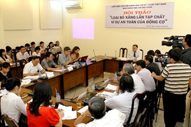 Chưa đủ cơ sở khẳng định cháy xe do chất lượng xăng dầu