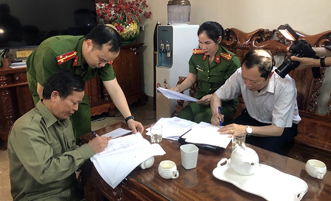 Khởi tố nguyên Trưởng ban Dân tộc tỉnh Nghệ An - Ảnh 1. Khởi tố nguyên Trưởng ban Dân tộc tỉnh Nghệ An - Ảnh 1.