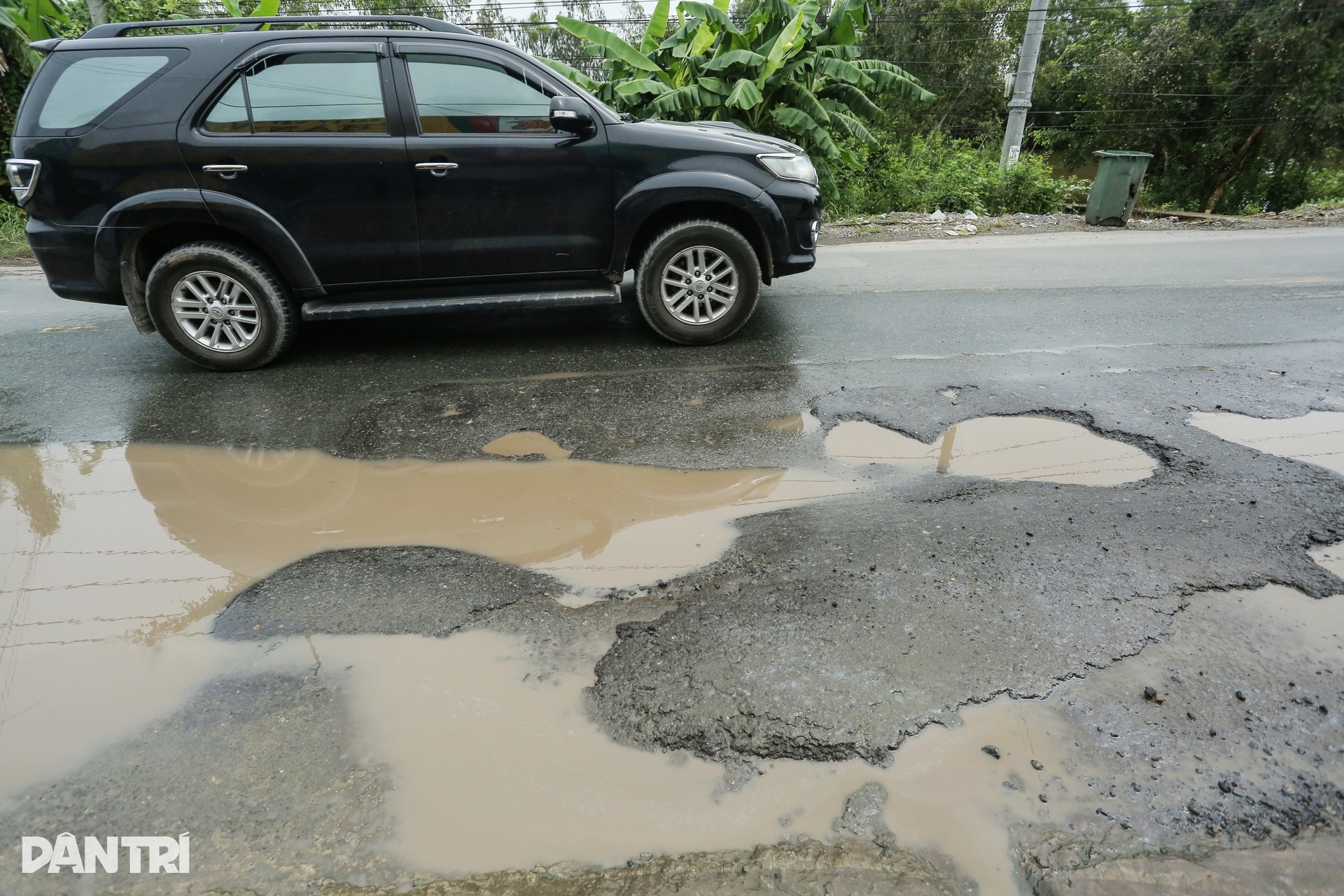 Quốc lộ 62 ở Tây Ninh xuống cấp nghiêm trọng, mặt đường chi chít “ổ gà” - 3 Quốc lộ 62 ở Tây Ninh xuống cấp nghiêm trọng, mặt đường chi chít “ổ gà” - 3