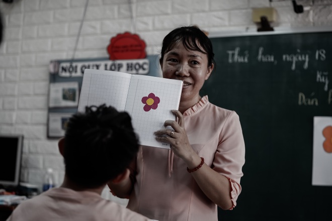Cô giáo 16 năm là “mẹ hiền” của trẻ chuyên biệt - 12 Cô giáo 16 năm là “mẹ hiền” của trẻ chuyên biệt - 12