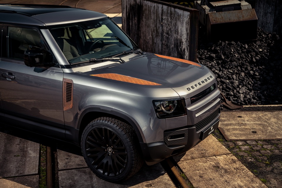 Độ xe Land Rover Defender mới tinh thành xe han gỉ - 6 Độ xe Land Rover Defender mới tinh thành xe han gỉ - 6