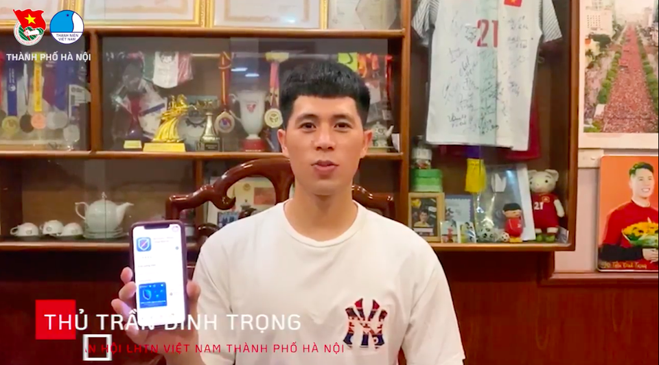 Á hậu Huyền My, tuyển thủ Đình Trọng, Duy Mạnh kêu gọi cài đặt Bluezone - 3 Á hậu Huyền My, tuyển thủ Đình Trọng, Duy Mạnh kêu gọi cài đặt Bluezone - 3