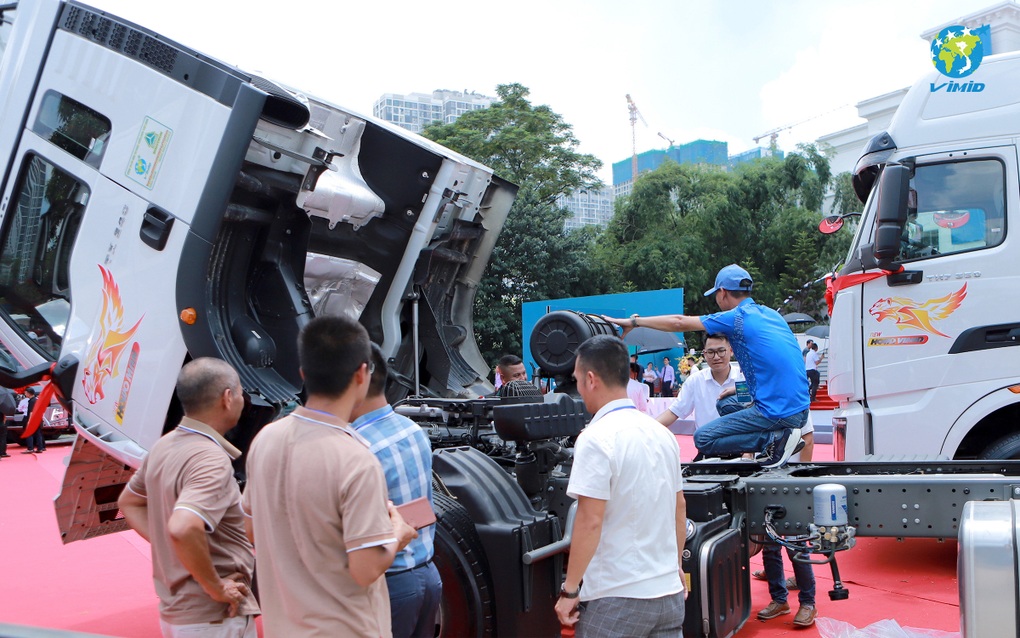 VIMID tổ chức lễ ra mắt dòng xe tải SINOTRUK mới - 5 VIMID tổ chức lễ ra mắt dòng xe tải SINOTRUK mới - 5