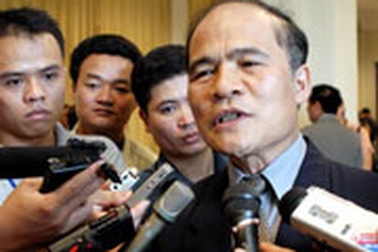 Ông Nguyễn Sinh Hùng làm Phó thủ tướng thường trực