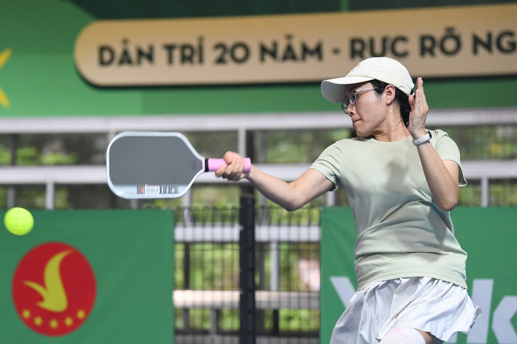 Đôi nữ VĐV tiết lộ bí quyết giành chức vô địch giải pickleball báo Dân trí - 3 Đôi nữ VĐV tiết lộ bí quyết giành chức vô địch giải pickleball báo Dân trí - 3