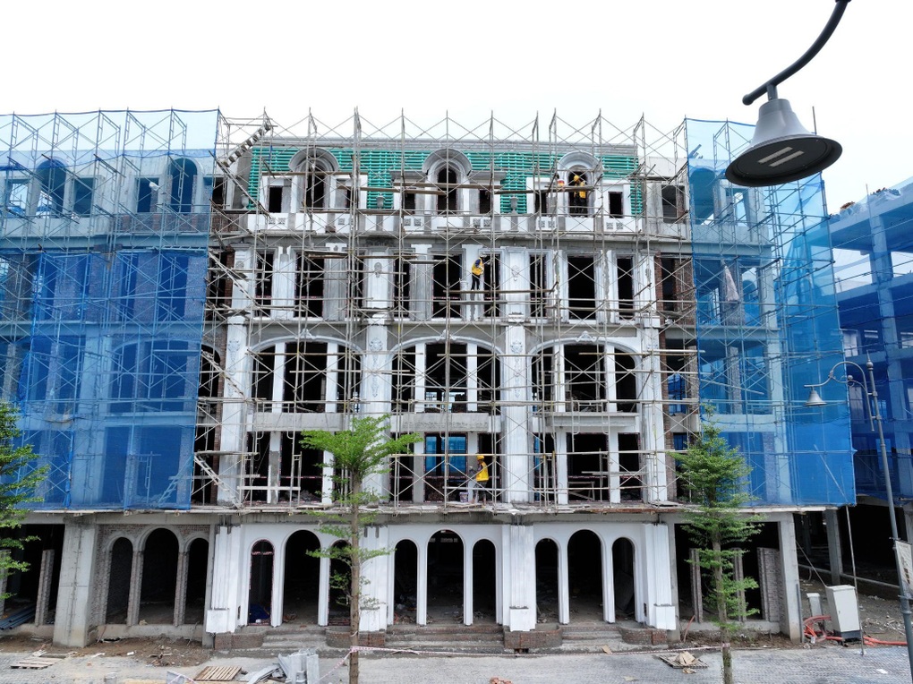 Shophouse hoàn thiện cơ bản - Lựa chọn tối ưu dòng tiền cho nhà đầu tư - 1 Shophouse hoàn thiện cơ bản - Lựa chọn tối ưu dòng tiền cho nhà đầu tư - 1