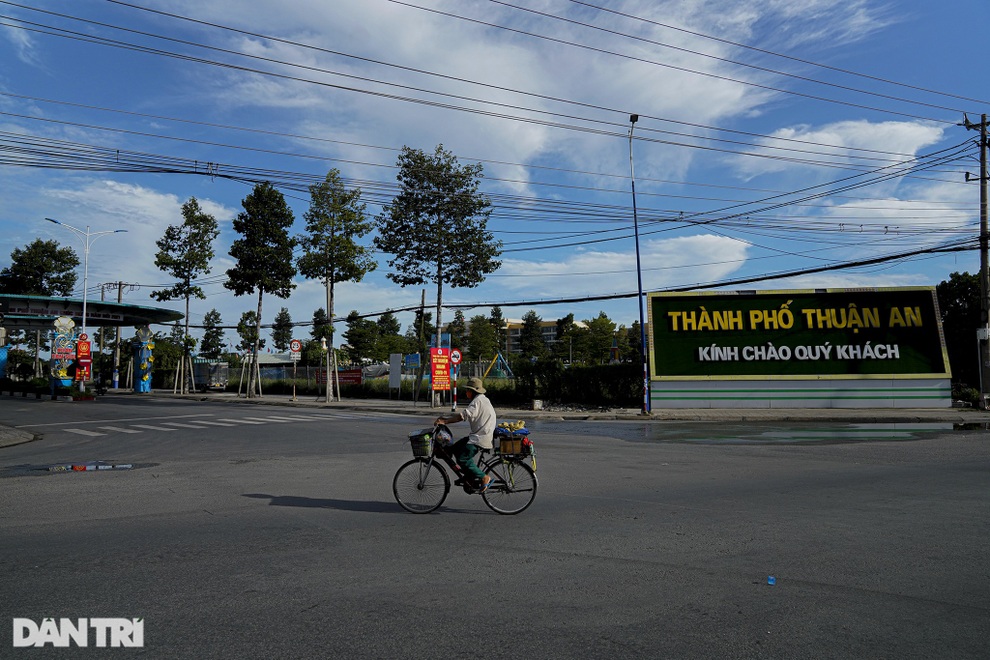 Bình Dương: Hơn 12.100 bệnh nhân Covid-19 xuất viện một ngày - 2 Bình Dương: Hơn 12.100 bệnh nhân Covid-19 xuất viện một ngày - 2