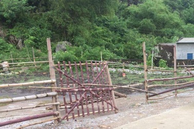 Vụ đường vào danh thắng bị rào chắn: Đề nghị thành phố thu hồi đất để mở đường