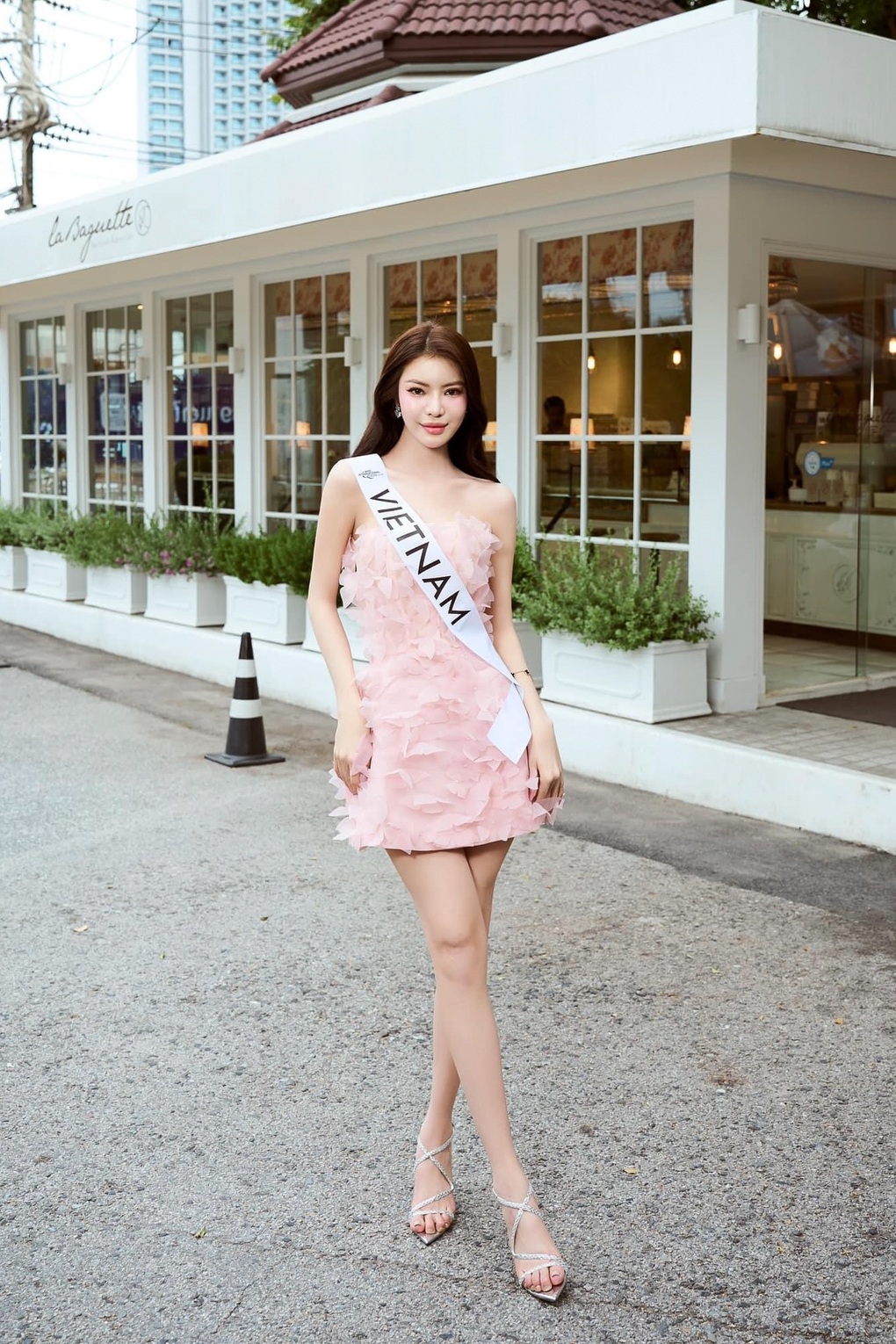Á hậu Tường San tuổi 19: Nhan sắc ngọt ngào, đốt mắt với bikini - 5 Á hậu Tường San tuổi 19: Nhan sắc ngọt ngào, đốt mắt với bikini - 5