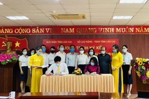 Lào Cai chi trả trợ cấp ưu đãi cho người có công qua bưu điện