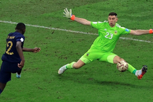 Báo Pháp căm ghét, xem ngôi sao Argentina như cái gai trong mắt