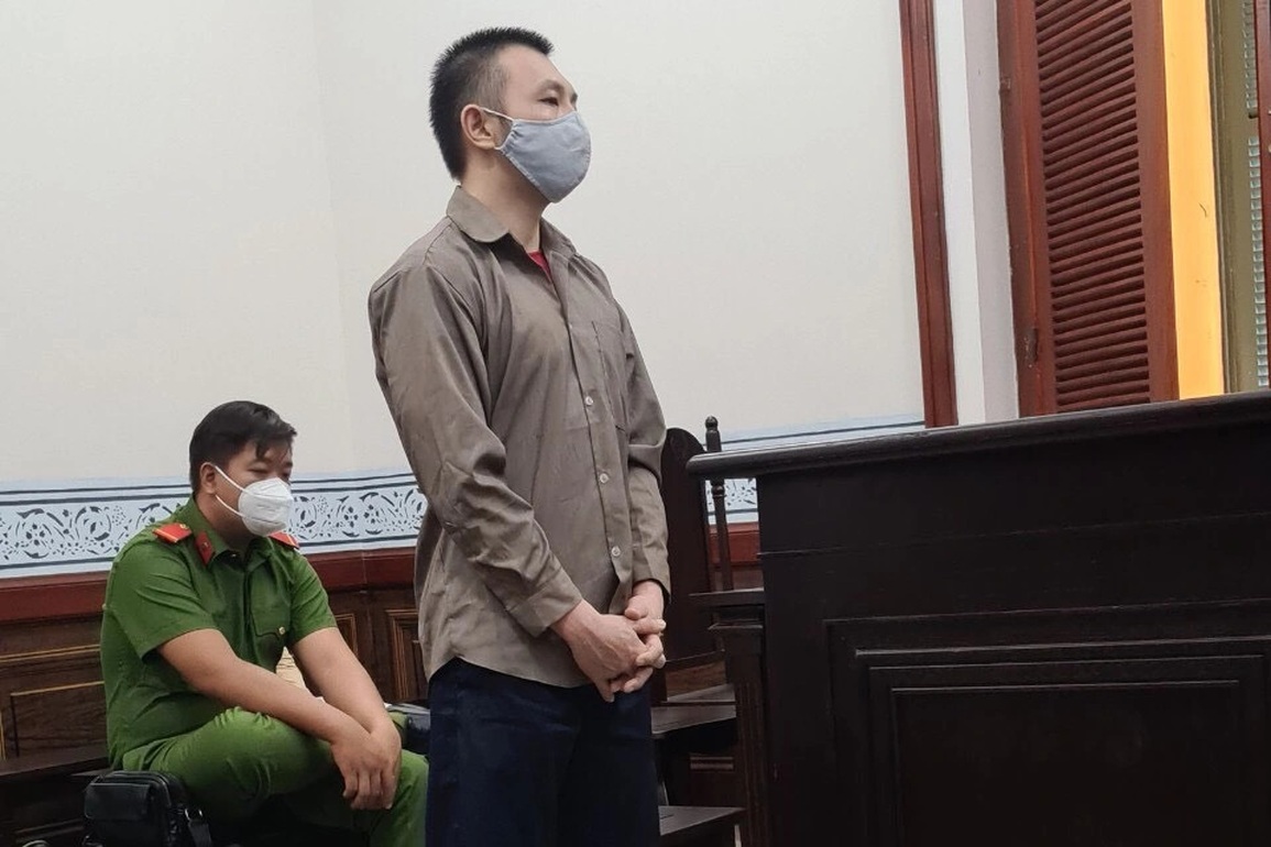 Đốt cả nhà người thân vì tội… giàu hơn mình - 1 Đốt cả nhà người thân vì tội… giàu hơn mình - 1