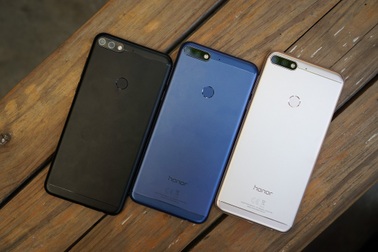 Top 4 smartphone vừa túi tiền với sinh viên