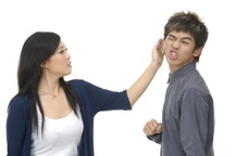 Tôi bị vợ đánh, suốt ngày giận dỗi nhưng vẫn... không dám bỏ