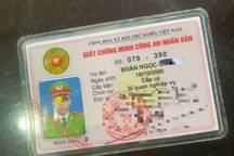 "Chế" giấy chứng minh công an nhân dân giả để đối phó CSGT