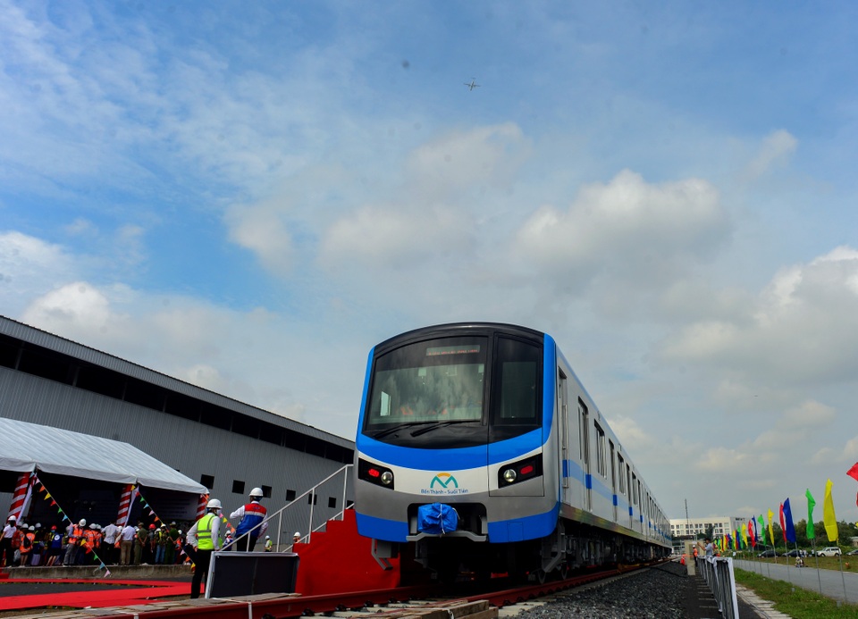 Thành phố HCM ra mắt tàu metro số 1 - 1 Thành phố HCM ra mắt tàu metro số 1 - 1