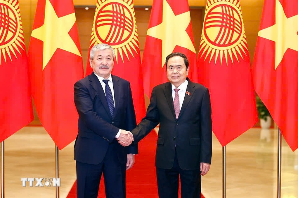 Kết quả chuyến thăm Việt Nam của Thủ tướng Kyrgyzstan - 3 Kết quả chuyến thăm Việt Nam của Thủ tướng Kyrgyzstan - 3