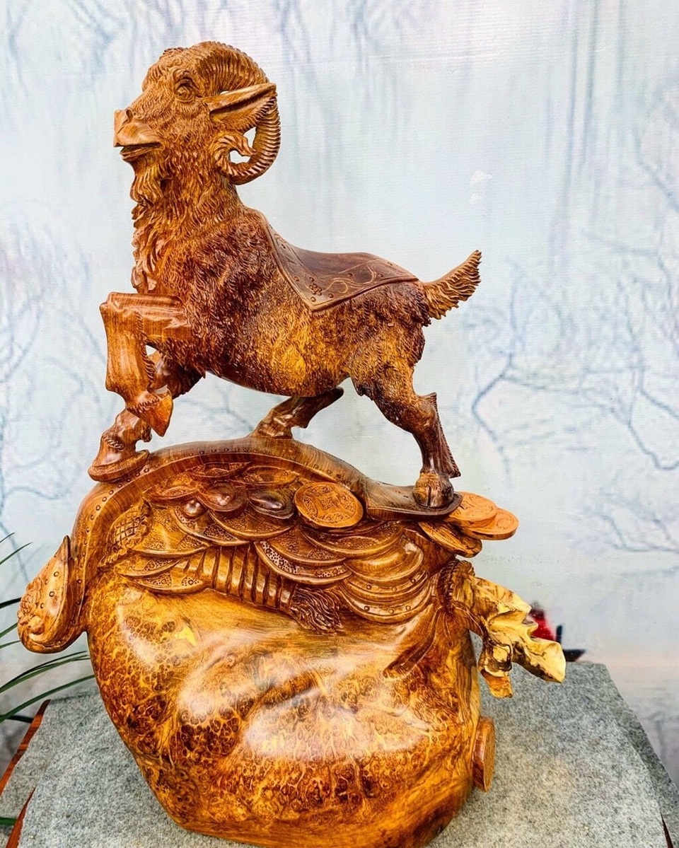 Đồ gỗ Phạm Kính - Địa chỉ mua tượng gỗ mỹ nghệ uy tín, chất lượng - 5 Đồ gỗ Phạm Kính - Địa chỉ mua tượng gỗ mỹ nghệ uy tín, chất lượng - 5