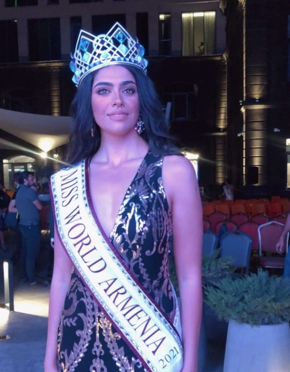 Vận động viên bơi chuyên nghiệp trở thành Hoa hậu Armenia - 3 Vận động viên bơi chuyên nghiệp trở thành Hoa hậu Armenia - 3
