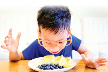 Trẻ hóc dị vật: Tai nạn phổ biến ngày tết