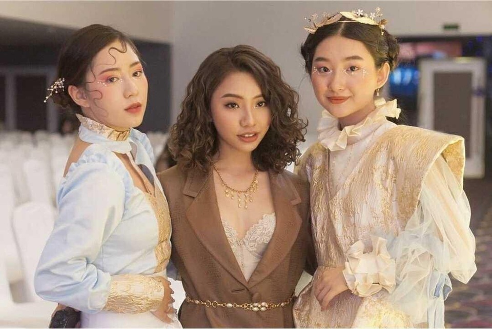 Nữ sinh xinh đẹp, học giỏi đúng chất con nhà người ta - 11 Nữ sinh xinh đẹp, học giỏi đúng chất con nhà người ta - 11