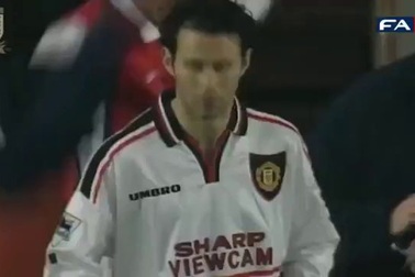 Man Utd 2-1 Arsenal (4/4/1999, bán kết FA Cup)