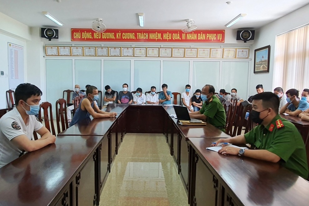 Cá độ hơn 20 tỷ đồng cho một trận bóng đá - 3 Cá độ hơn 20 tỷ đồng cho một trận bóng đá - 3