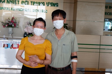 Bệnh nhân Covid-19: Xin được gọi các y, bác sĩ là thiên thần áo trắng!