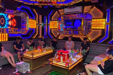 Hà Nội: Tuyệt đối không để karaoke, bar hoạt động "chui"