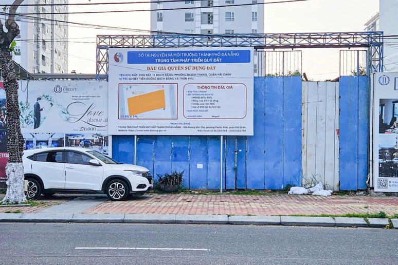 Định đoạt số phận lô đất đẹp bậc nhất bên sông Hàn