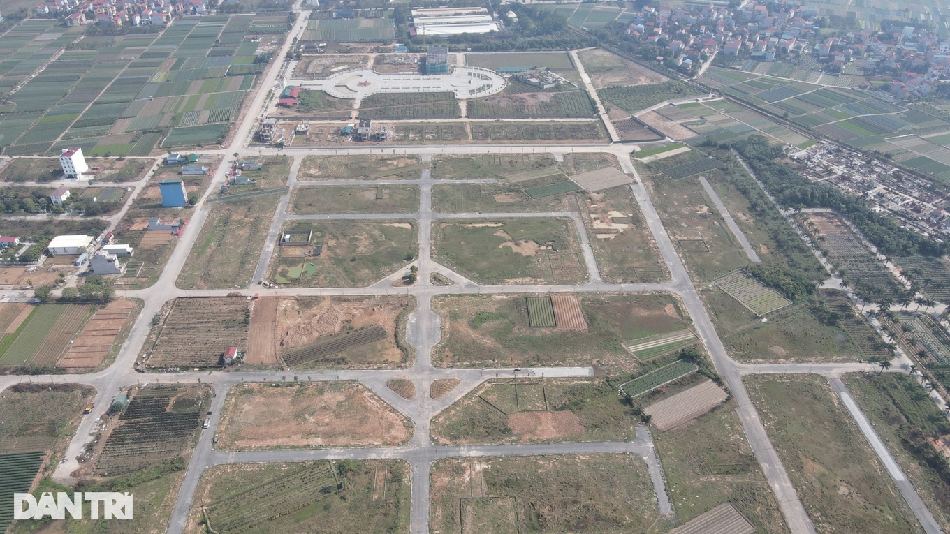 Siết phân lô bán nền, mới chặt một nửa - 1 Siết phân lô bán nền, mới chặt một nửa - 1
