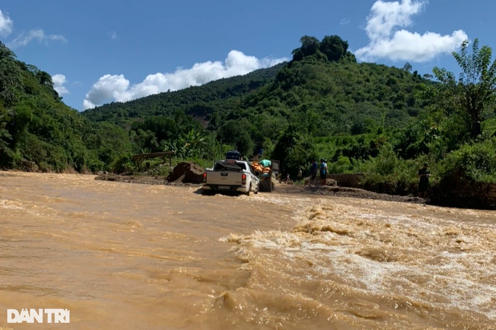 Mưa lũ gây thiệt hại nặng nề ở Nghệ An - 5 Mưa lũ gây thiệt hại nặng nề ở Nghệ An - 5