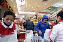 "Hàng Tết không thiếu nhưng giá sẽ tăng"