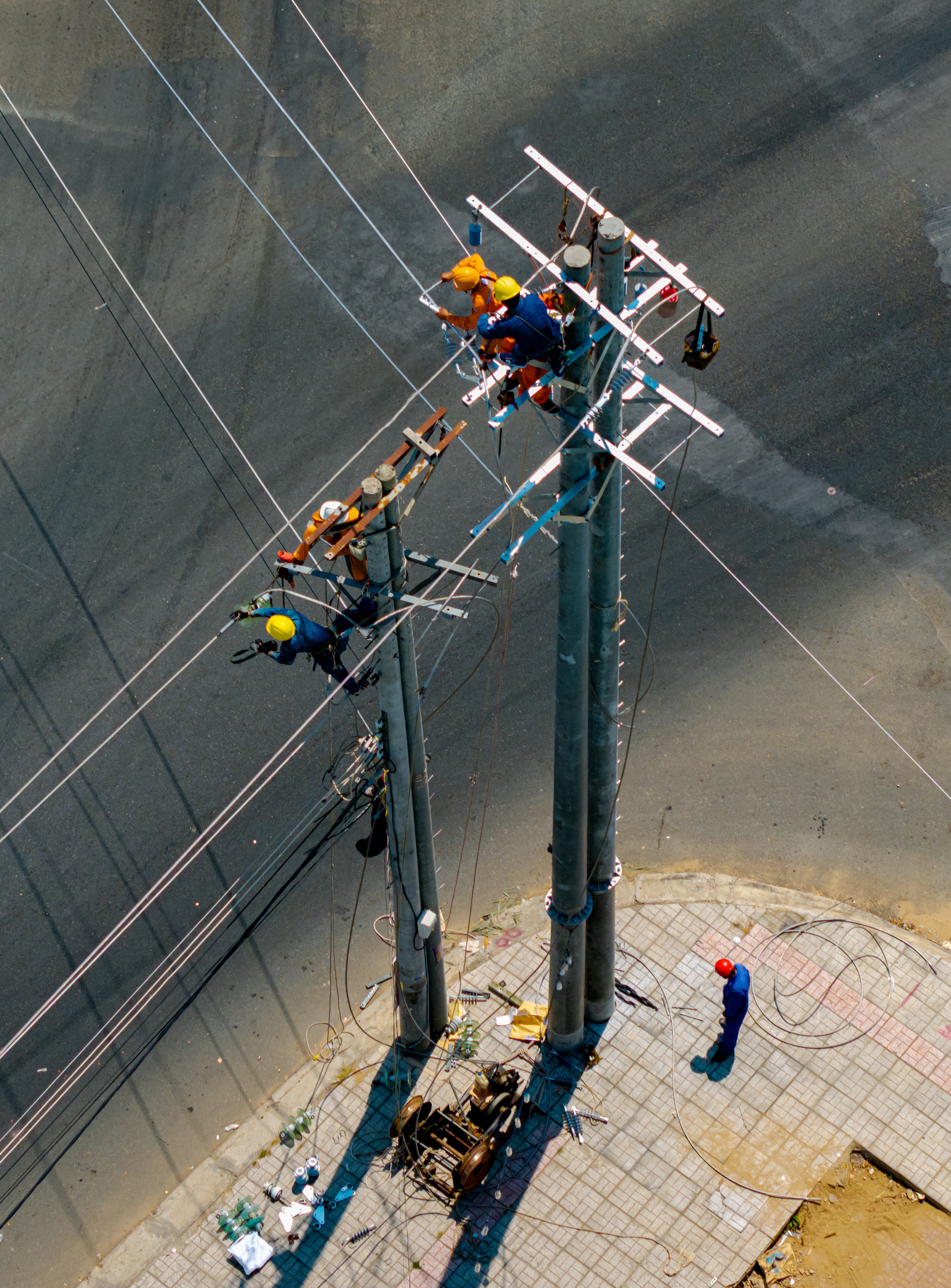 Thao tác trên đường dây mới