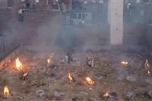 Báo động số người chết thực sự sau những giàn thiêu đỏ lửa ở Ấn Độ