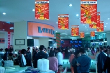 Hà Nội: Ti vi LCD được mùa Tết