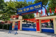 Kết quả kiểm tra trường tiểu học với hơn 10.500 học sinh, 13 hiệu phó