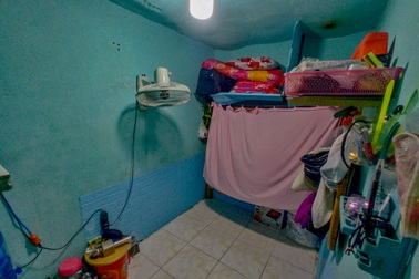 Căn phòng trọ 3m2, vợ chồng công nhân 8 năm sống chung với... chuột