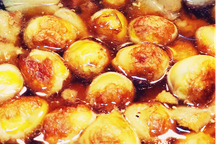 Trứng cút kho nước dừa, ngũ vị hương