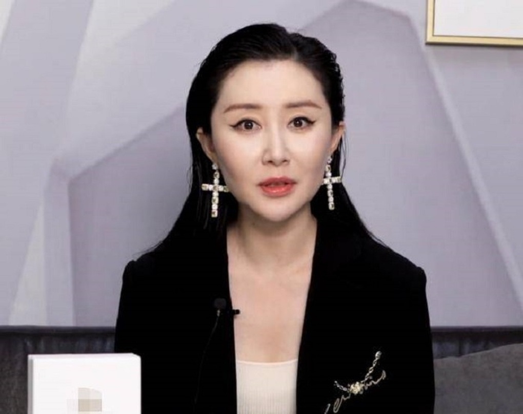 Mỹ nhân Kim phấn thế gia, từng là đối thủ của Lưu Diệc Phi sa sút - 3 Mỹ nhân Kim phấn thế gia, từng là đối thủ của Lưu Diệc Phi sa sút - 3