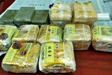 Bắt 4 đối tượng, thu giữ 9kg ma túy đá, 20.000 viên ma túy tổng hợp