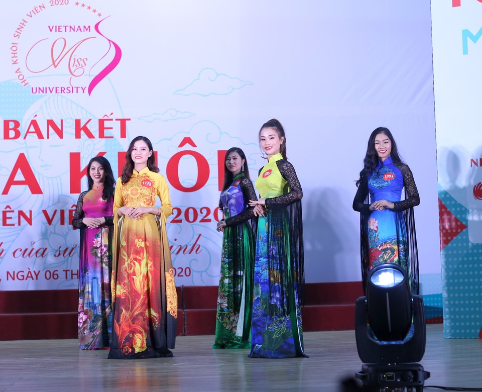 Nhan sắc nữ sinh tại vòng Bán kết miền bắc Hoa khôi Sinh viên Việt Nam - 2 Nhan sắc nữ sinh tại vòng Bán kết miền bắc Hoa khôi Sinh viên Việt Nam - 2
