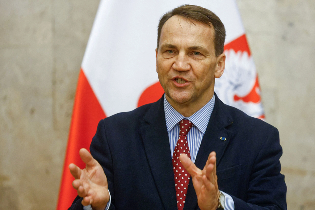 Bộ trưởng Ba Lan nêu kịch bản Warsaw có thể bắn rơi tên lửa Nga ở Ukraine - 1