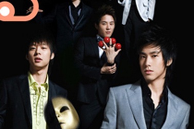 Nhóm nhạc nam DBSK “lấn lướt” Lee Hyori