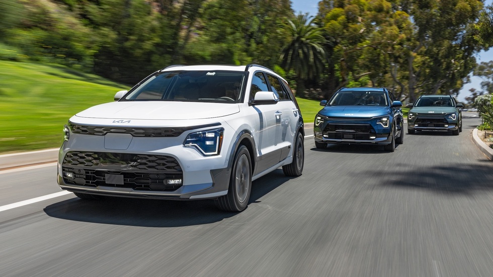 Xe thuần điện, xe hybrid và xe hybrid sạc điện có gì khác nhau? - 1 Xe thuần điện, xe hybrid và xe hybrid sạc điện có gì khác nhau? - 1