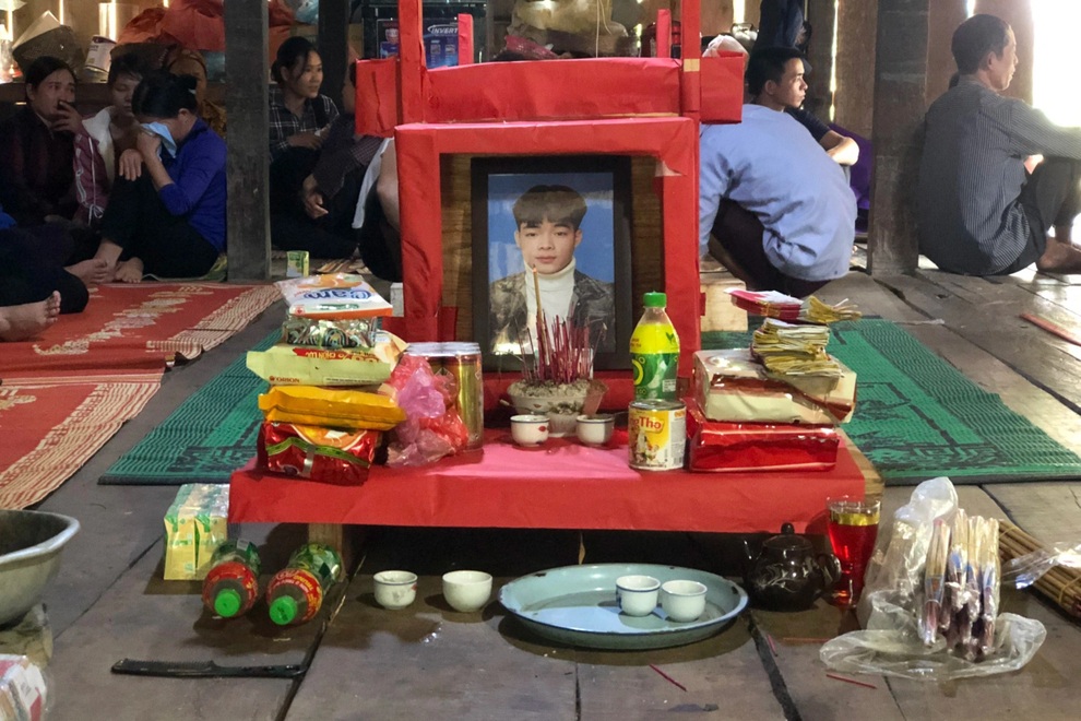 Chàng trai bị tai nạn chấn thương sọ não đã đầu hàng số phận - 1 Chàng trai bị tai nạn chấn thương sọ não đã đầu hàng số phận - 1