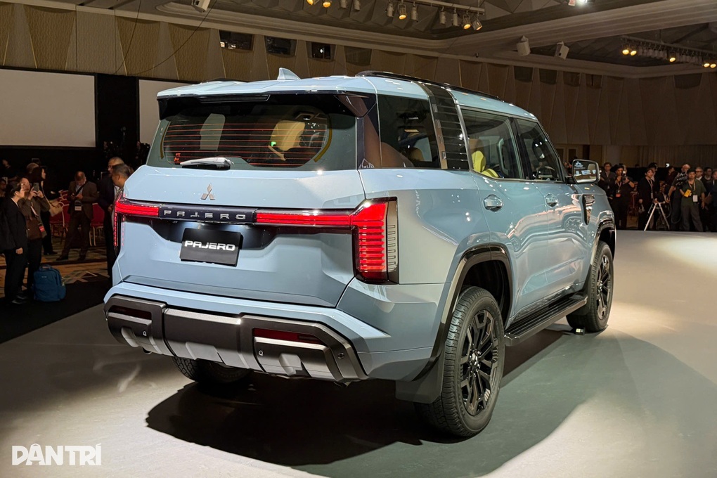 Mitsubishi công bố giá Pajero 2026 tại Australia, quy đổi từ 1,28 tỷ đồng - 2 Mitsubishi công bố giá Pajero 2026 tại Australia, quy đổi từ 1,28 tỷ đồng - 2