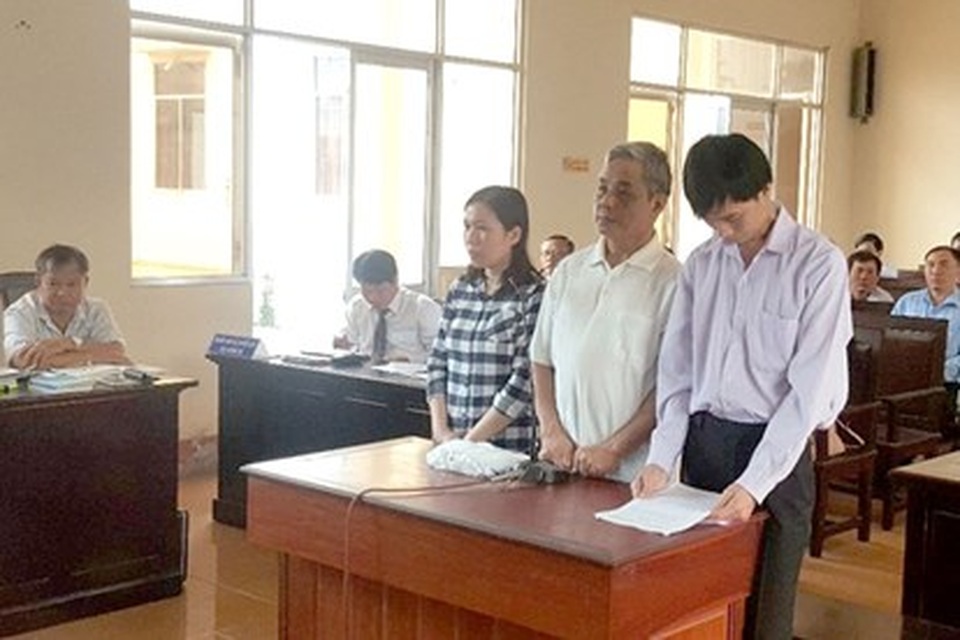 Viện Kiểm sát tỉnh đề nghị hủy án của... tòa cấp cao - 1 Viện Kiểm sát tỉnh đề nghị hủy án của... tòa cấp cao - 1