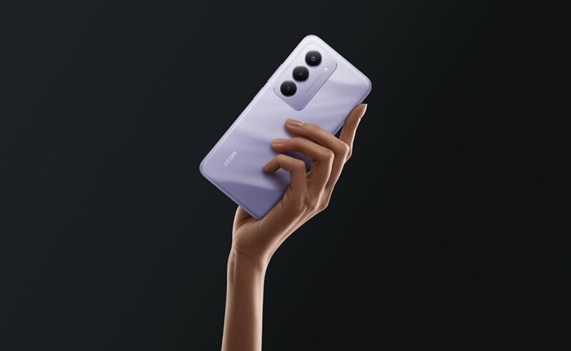 Xiaomi Redmi 15 giá chỉ 4 triệu đồng mà pin 7000 mAh, chip "rồng" mạnh mẽ