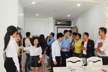 Cầu vượt cung: nhà ở dọc đại lộ Võ Văn Kiệt hút khách và tăng giá